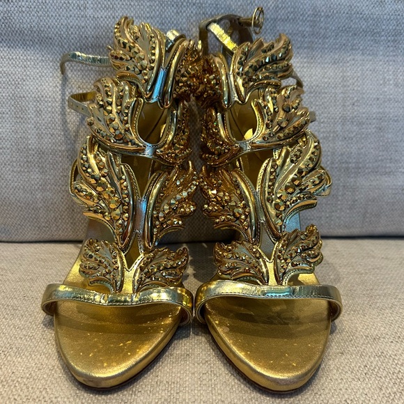 Giuseppe Zanotti Gold Embellished Coline wing heel - Picture 11 of 14